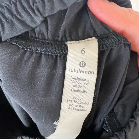 Lululemon Black Noir High Rise Tie Waist Wide Leg Pants Pant, Size 6 - Picture 9 of 10